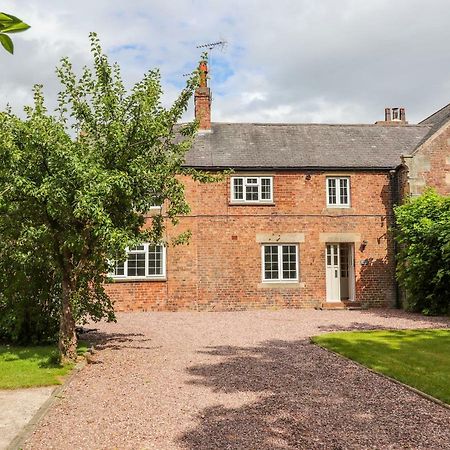 チェスターWell House Farm Flat 1アパートメント エクステリア 写真