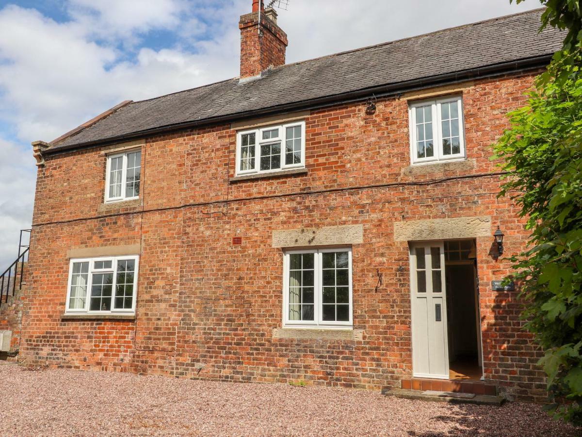 チェスターWell House Farm Flat 1アパートメント エクステリア 写真